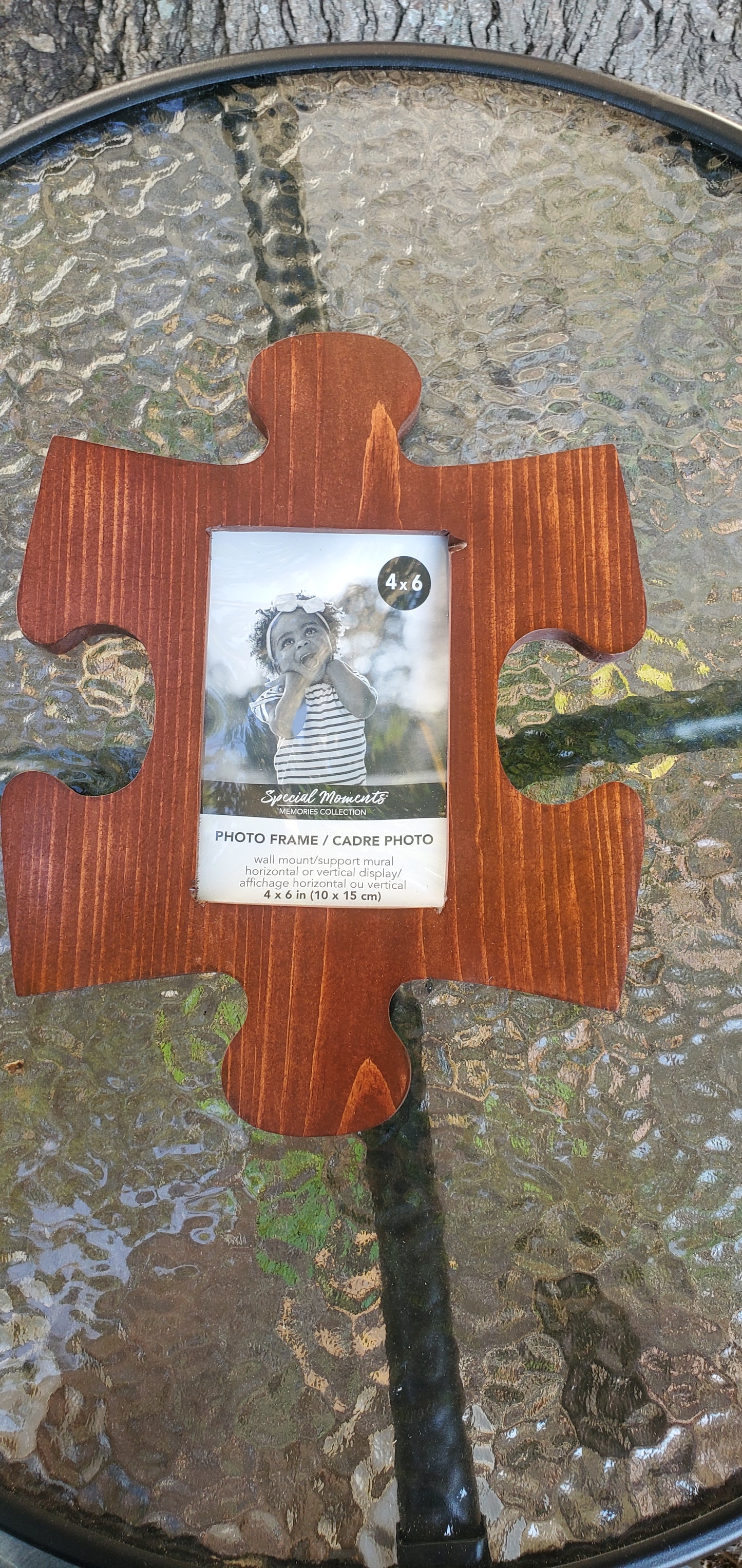 Puzzle piece picture frame