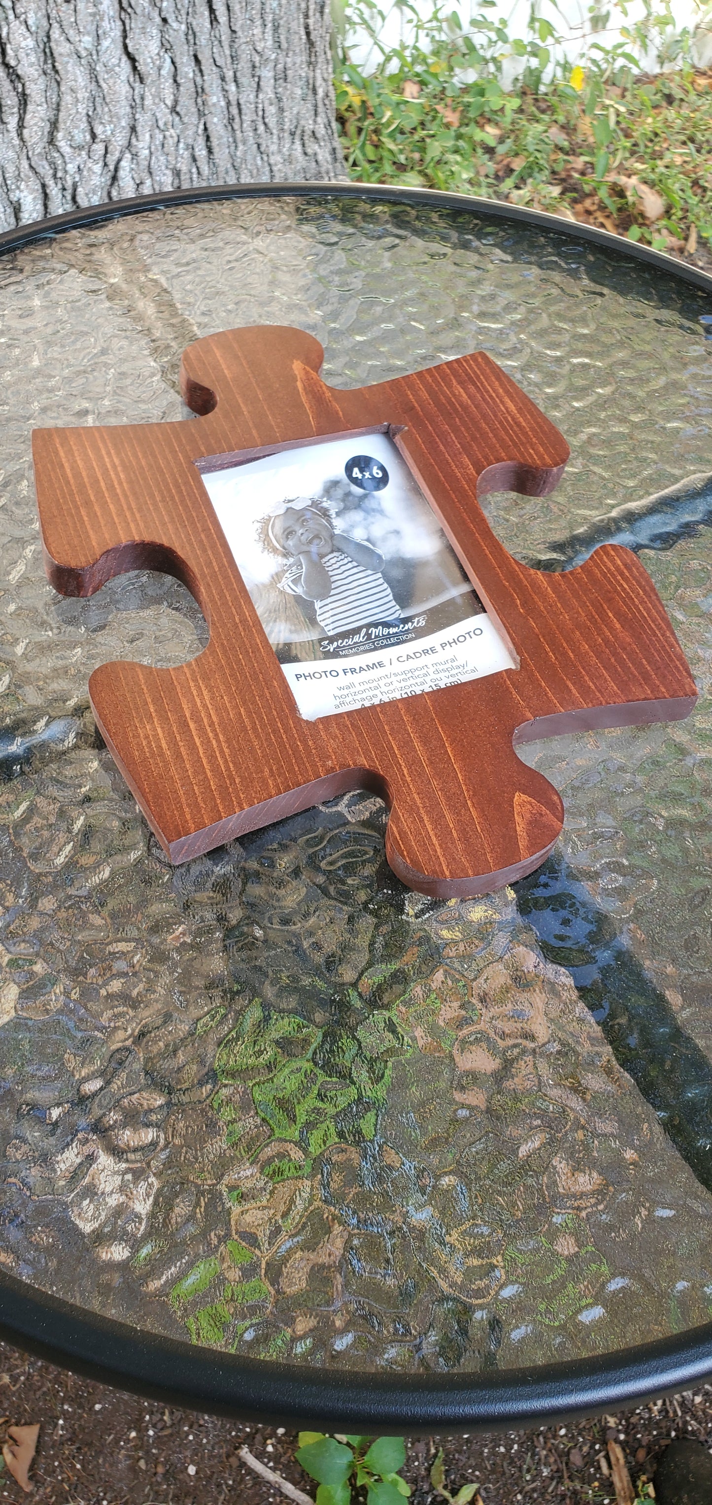Puzzle piece picture frame