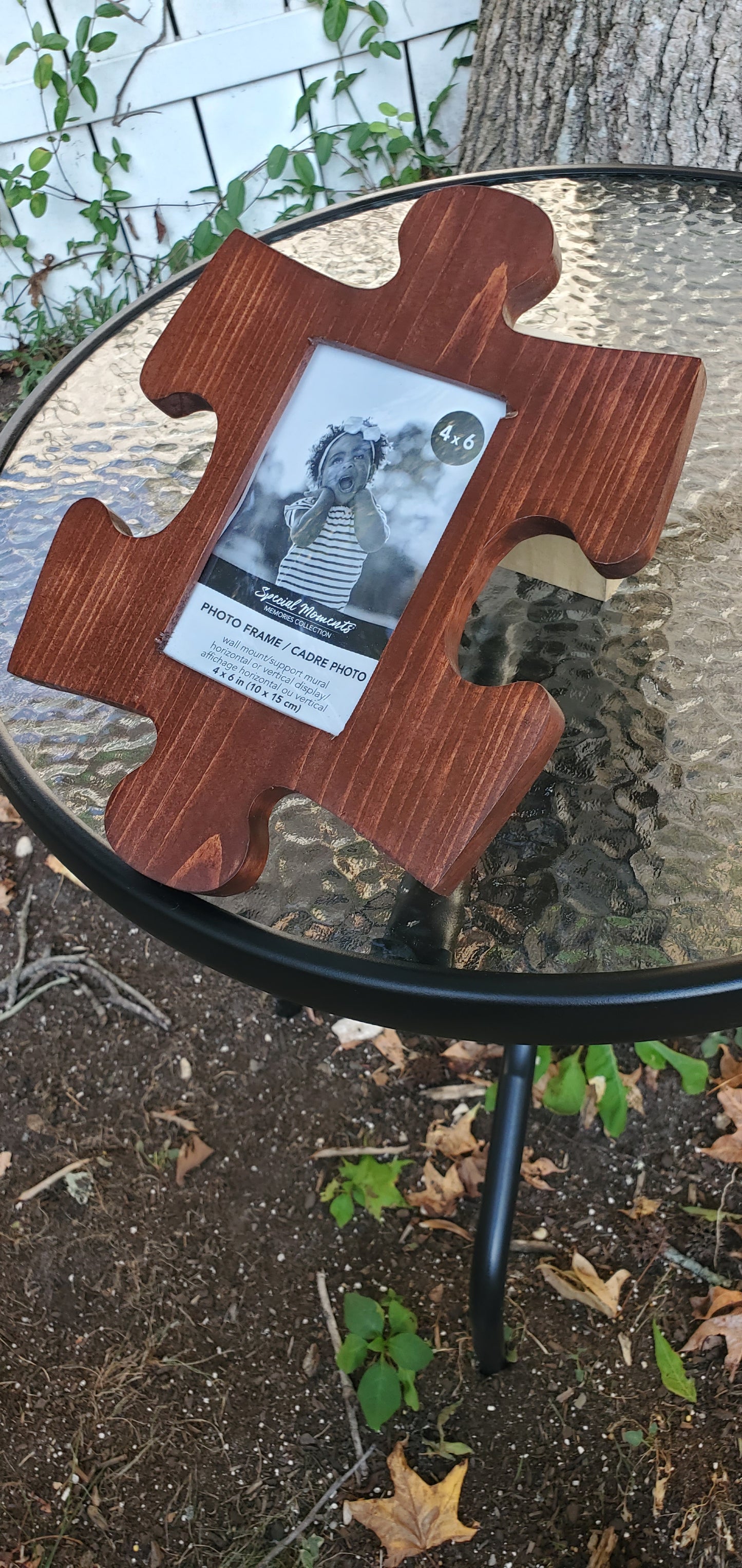 Puzzle piece picture frame
