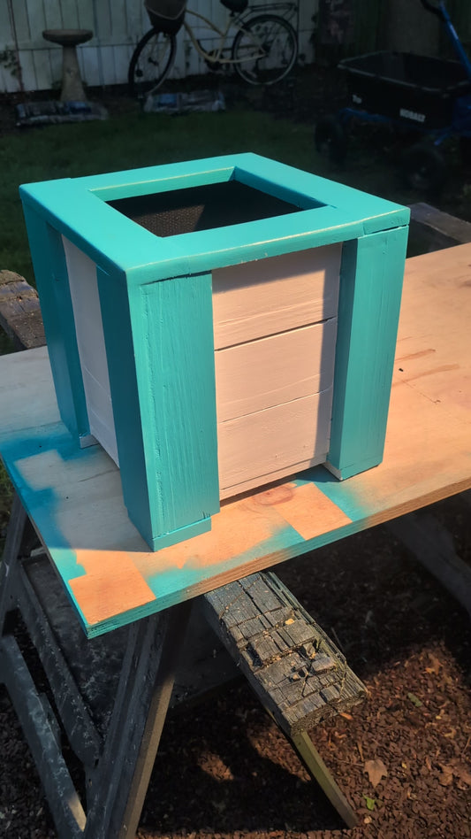 Planter box